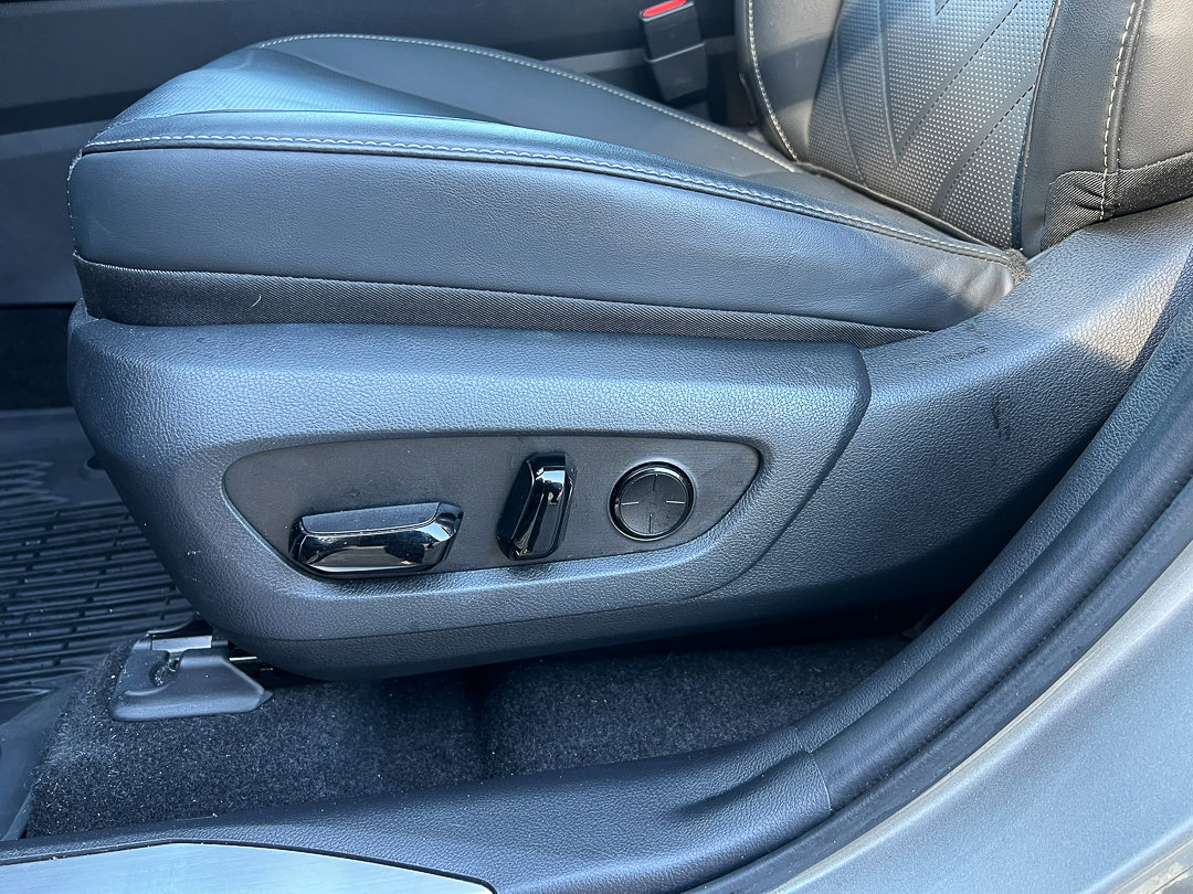 Used 2024 Lexus NX 300h AWD w/ Luxury Package image 16