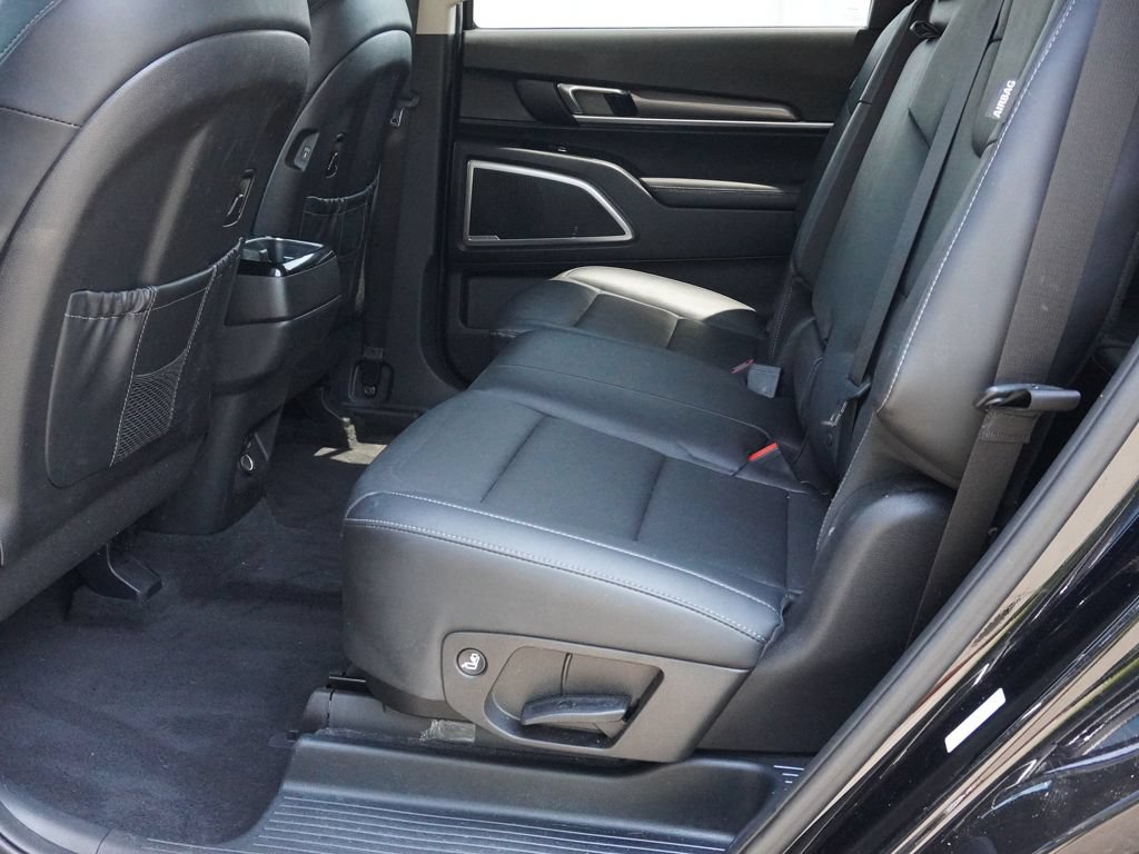 Used 2023 Kia Telluride LX AWD/4WD image 25