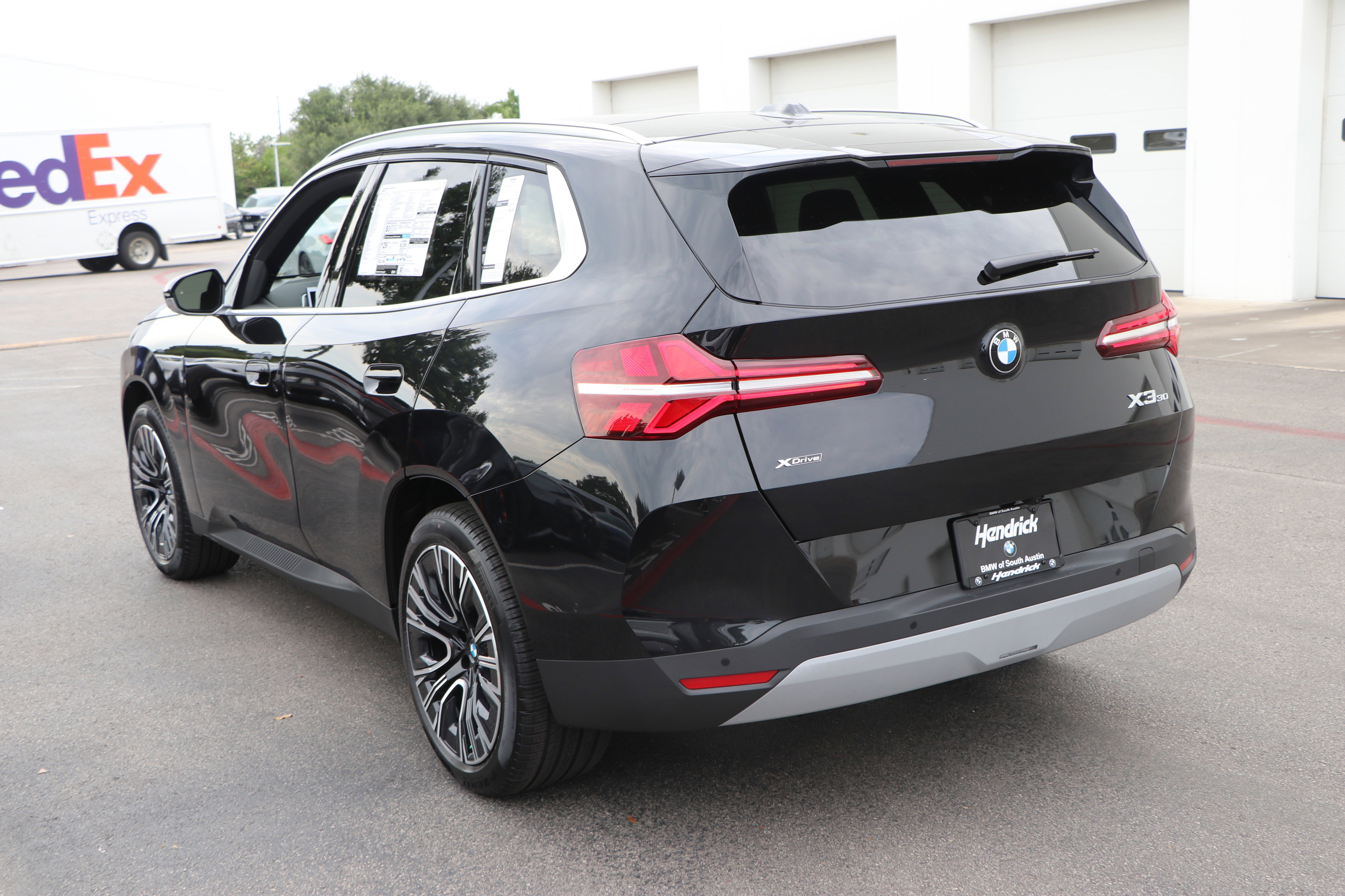 Used 2026 BMW X3 xDrive30 w/ Premium Package image 13