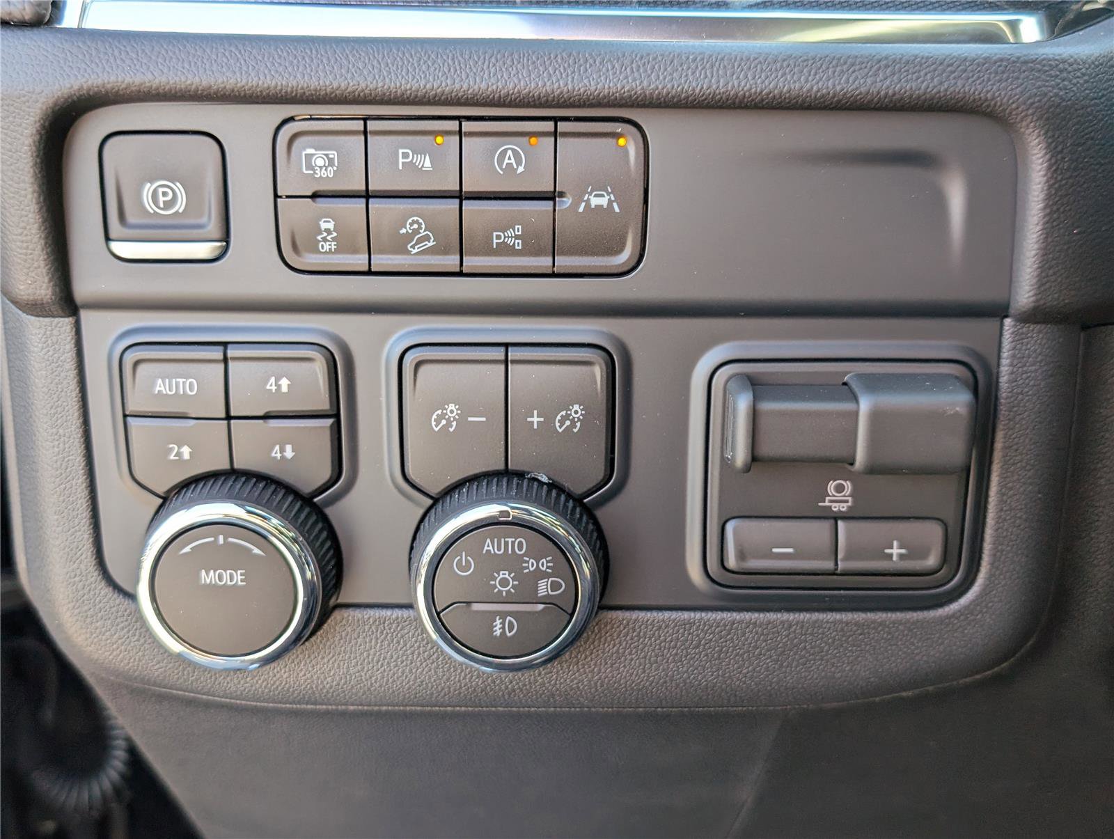 New 2026 Chevrolet Suburban RST w/ Comfort Package image 22