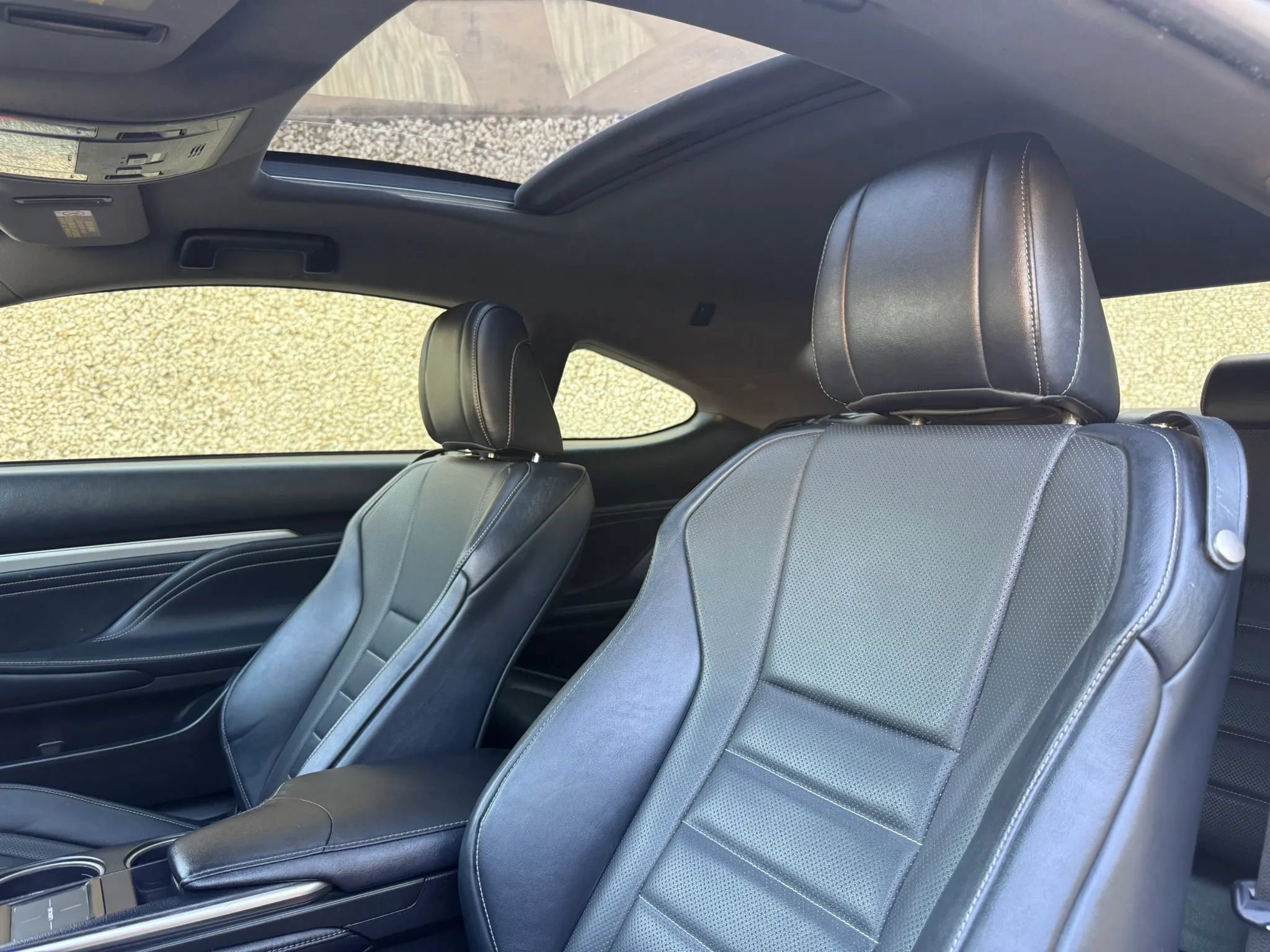 Used 2016 Lexus RC 200t RWD image 11