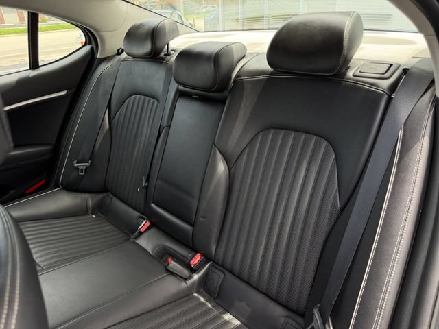 Used 2021 Genesis G70 2.0T w/ Elite Package RWD image 24