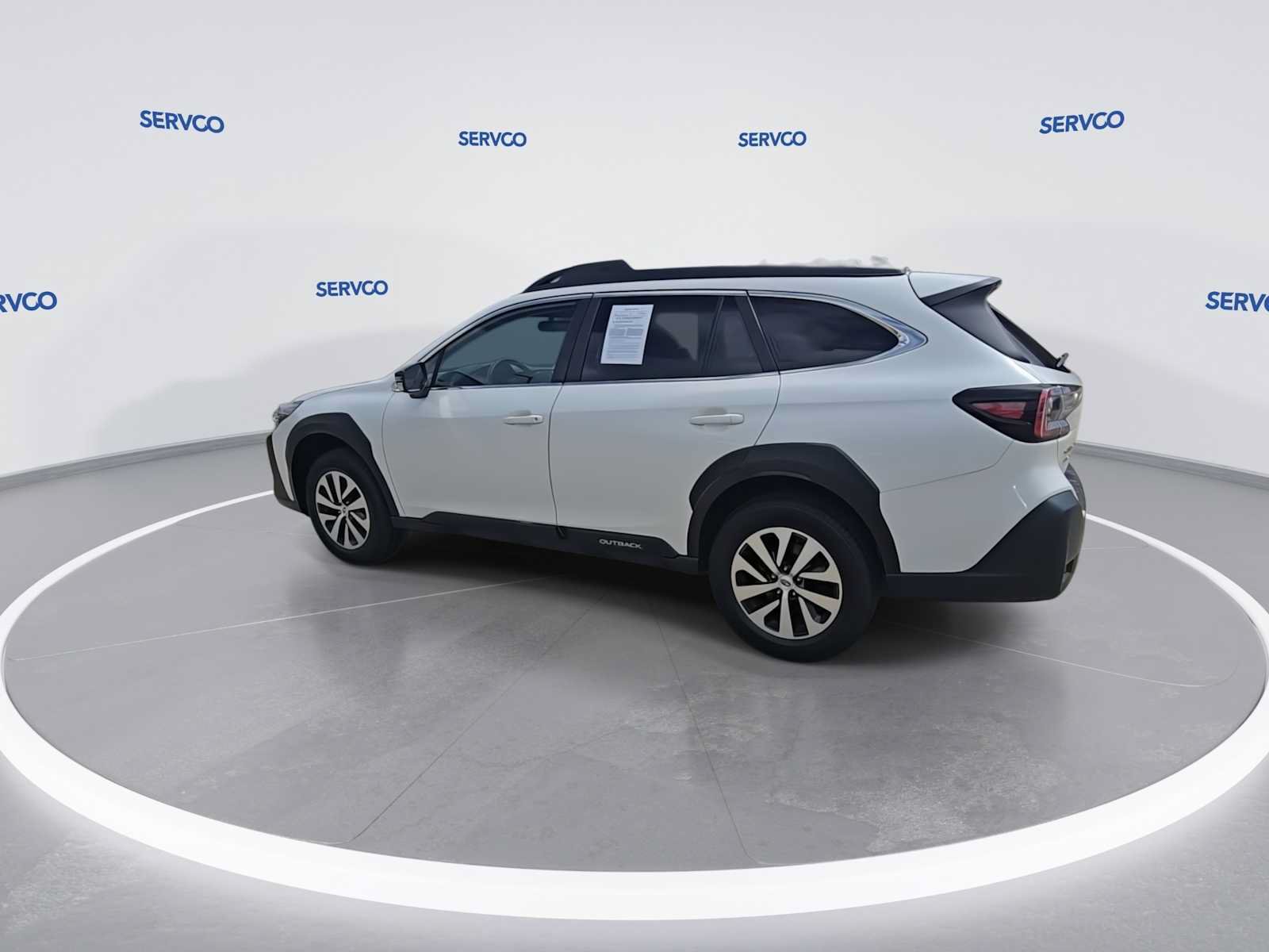 Used 2023 Subaru Outback Premium AWD/4WD image 6
