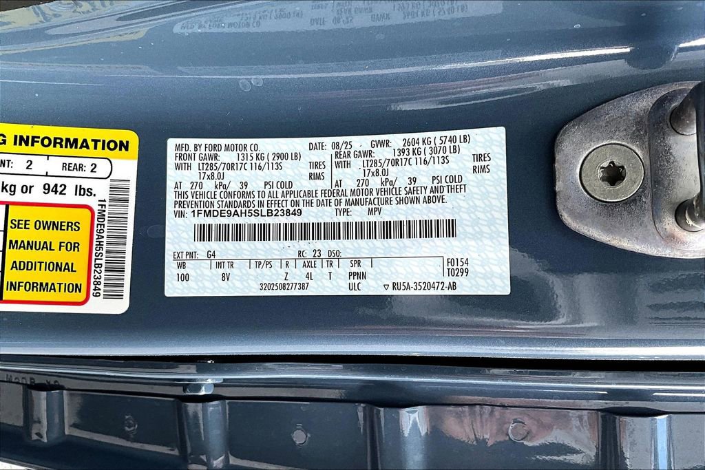 New 2025 Ford Bronco Badlands image 8