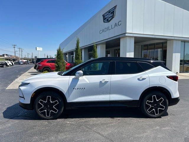 Used 2023 Chevrolet Blazer RS w/ Driver Confidence II Package AWD/4WD image 13