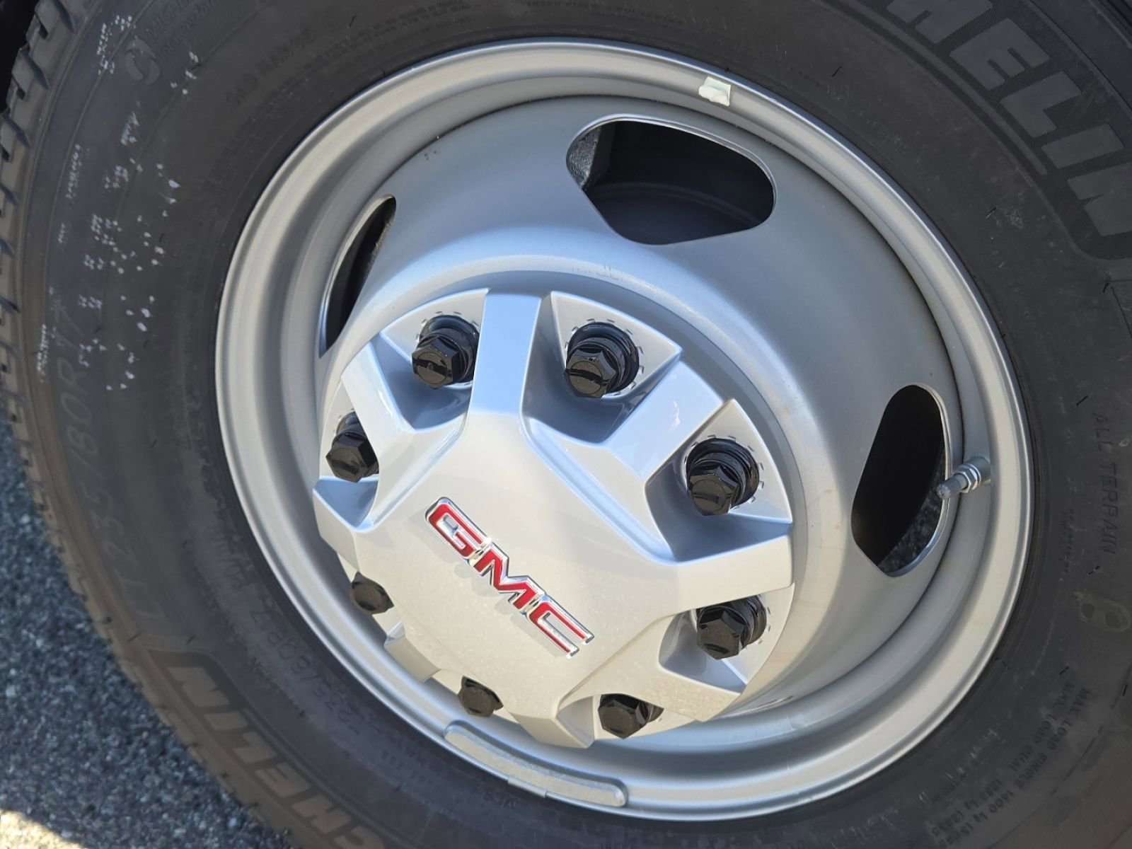 New 2025 GMC Sierra 3500 Pro w/ Convenience Package image 15