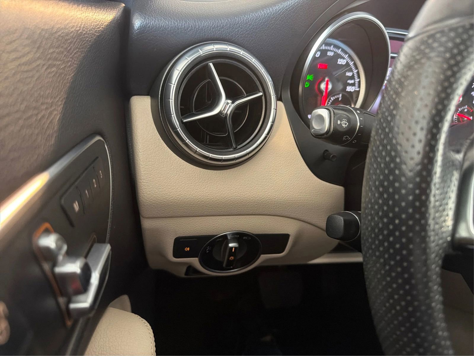 Used 2019 Mercedes-Benz CLA 250 image 18