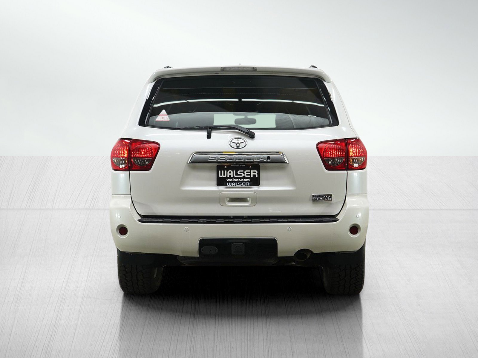 Used 2012 Toyota Sequoia Platinum AWD/4WD image 5