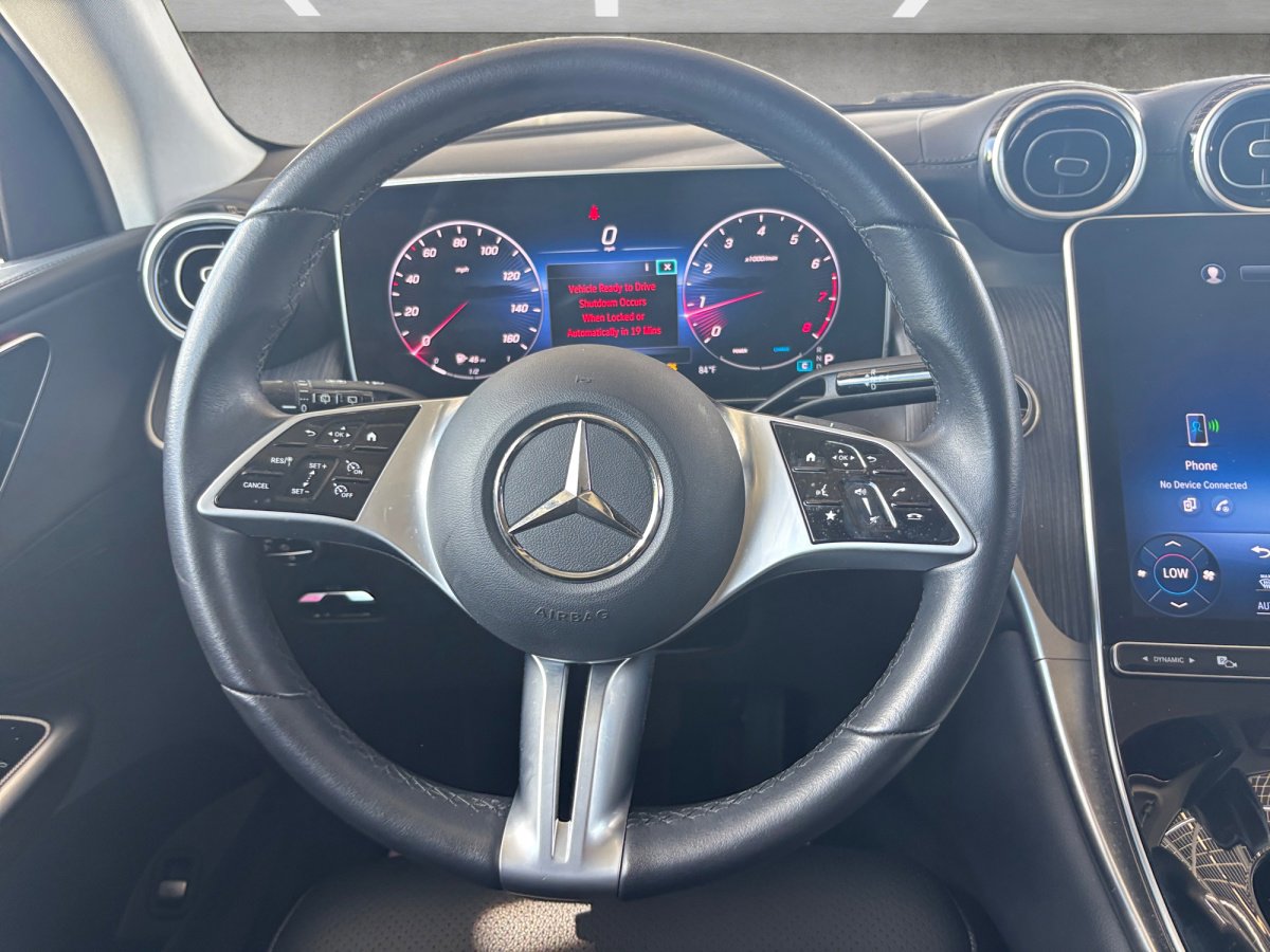 Used 2024 Mercedes-Benz GLC 300 image 25