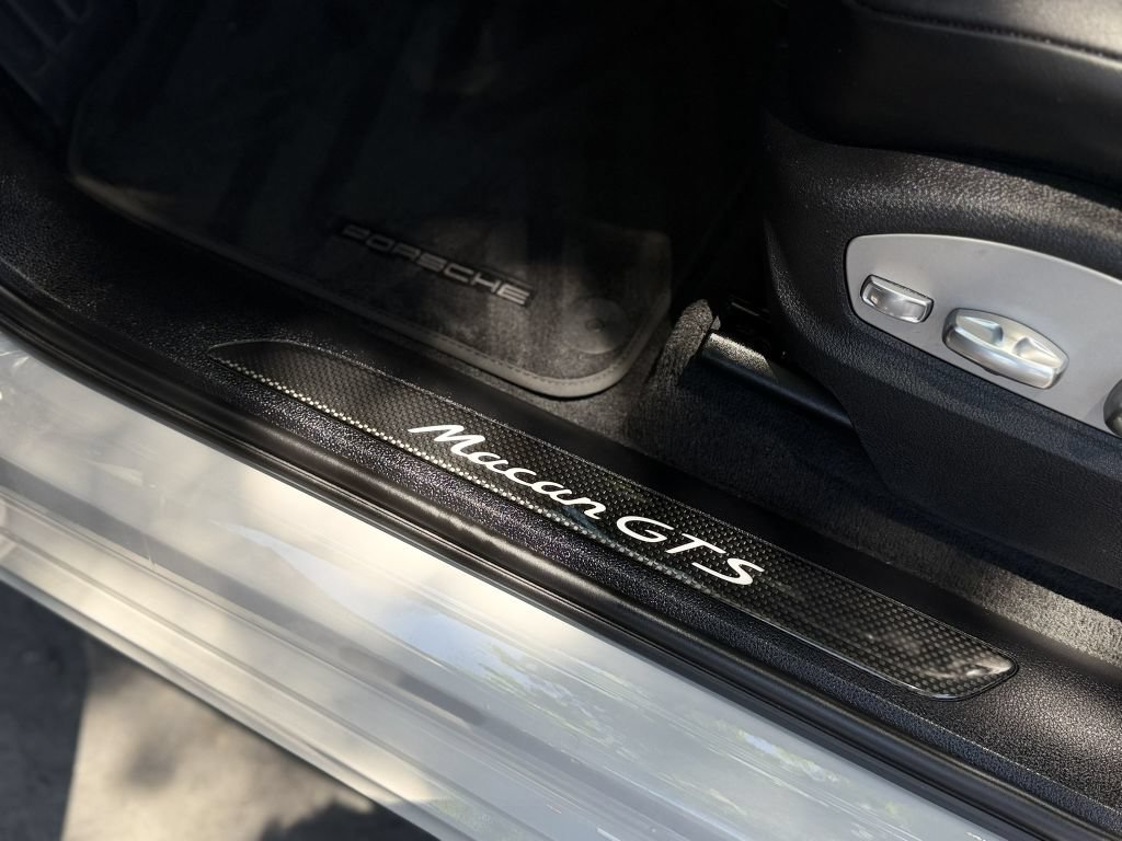 Used 2020 Porsche Macan GTS AWD/4WD image 13