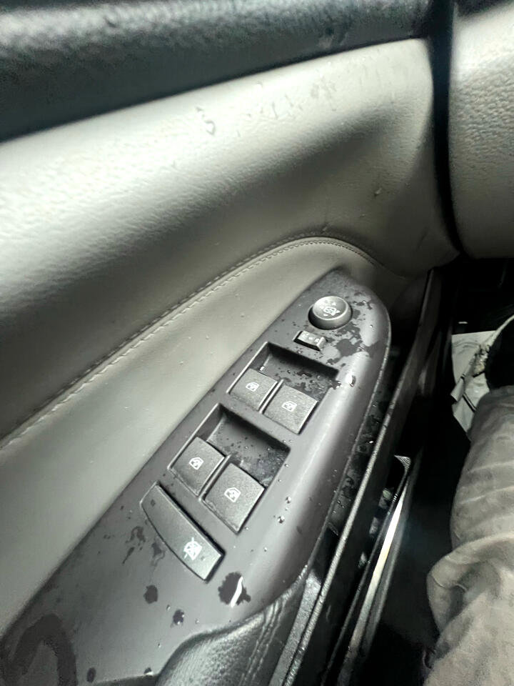 Used 2011 Cadillac SRX Base image 21