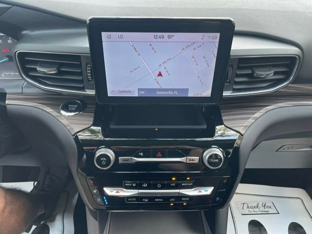 Used 2024 Ford Explorer Limited image 17