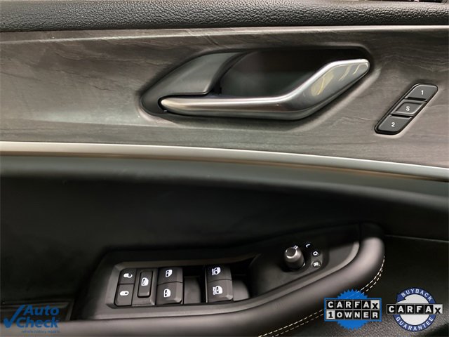 Used 2025 Jeep Grand Cherokee Limited 4xe image 29