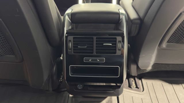 Used 2016 Land Rover Range Rover Sport HSE AWD/4WD image 17