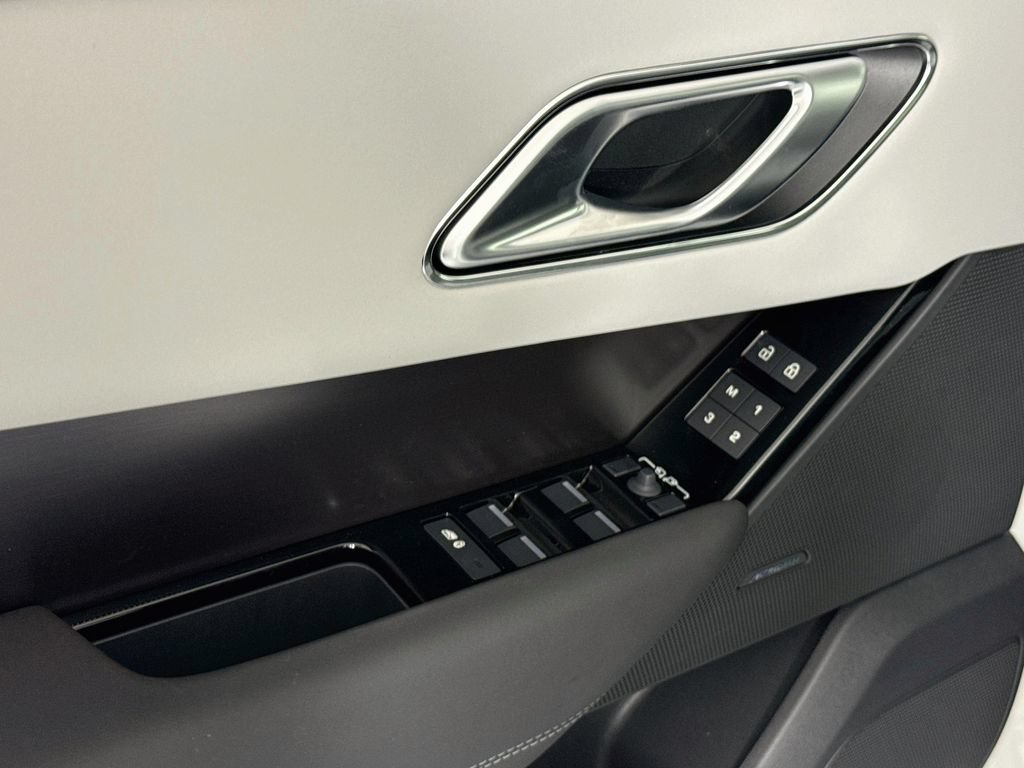 New 2026 Land Rover Range Rover Velar Belgravia AWD/4WD image 23