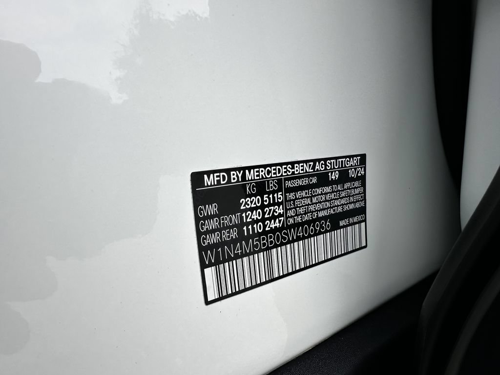 Certified 2025 Mercedes-Benz GLB 35 AMG 4MATIC image 36