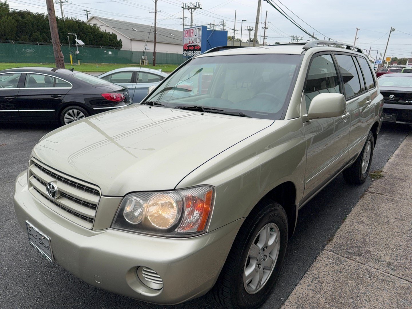 Used 2003 Toyota Highlander 4WD V6 w/ Appearance Pkg image 5