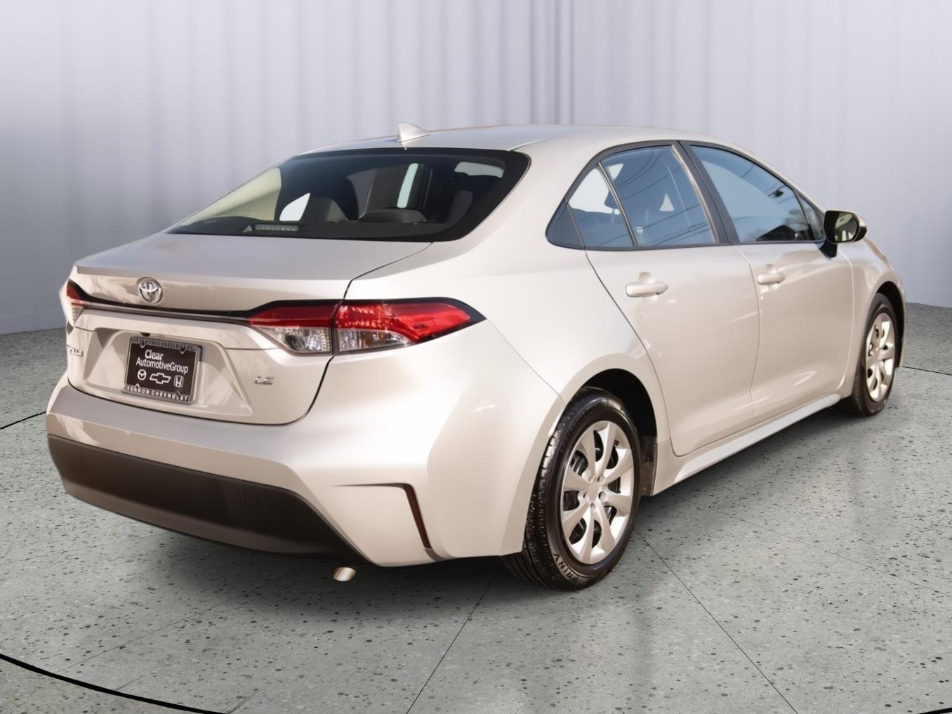 Used 2023 Toyota Corolla LE image 22