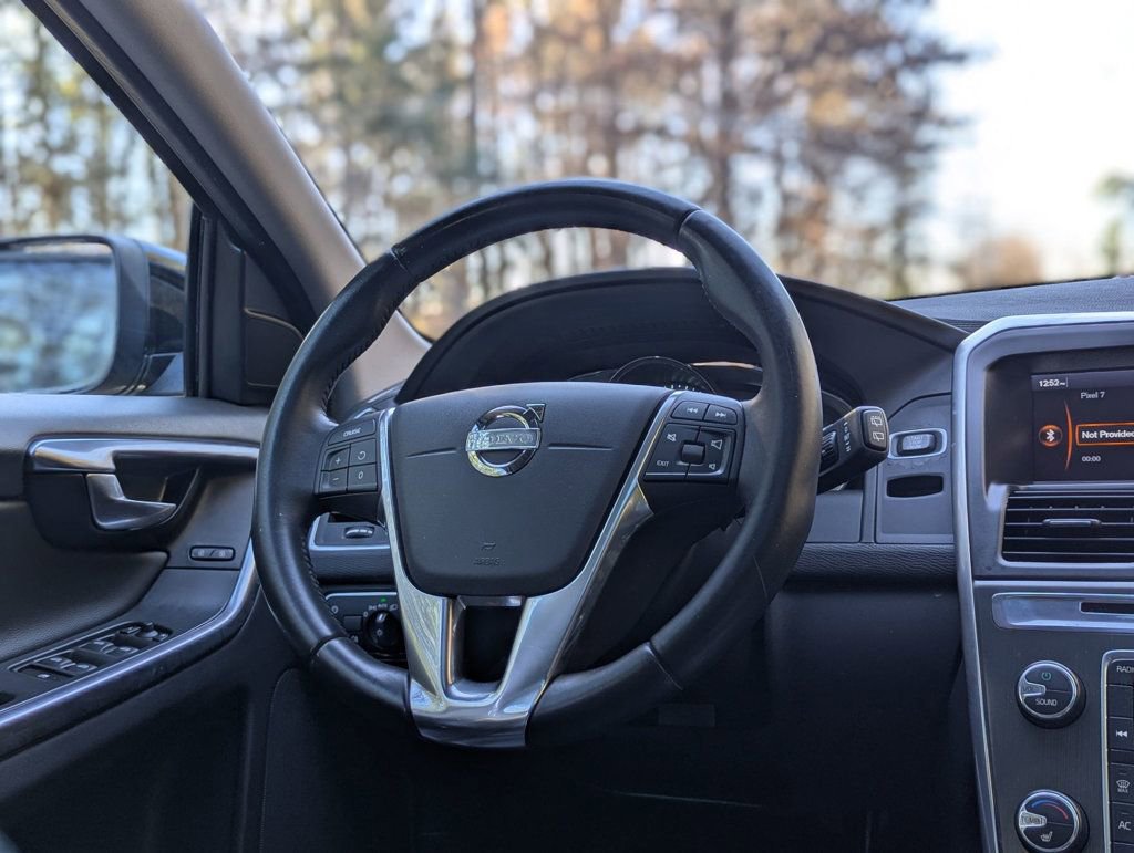 Used 2015 Volvo XC60 T5 Premier image 19