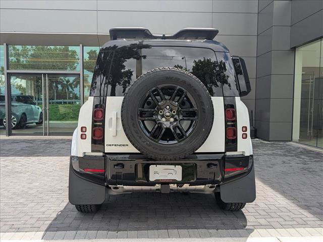 New 2025 Land Rover Defender 110 X-Dynamic SE image 8