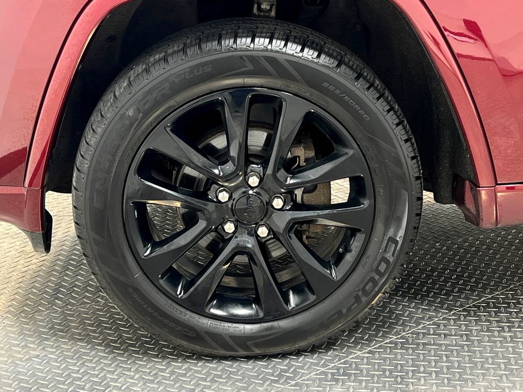 Used 2019 Jeep Grand Cherokee Altitude image 36
