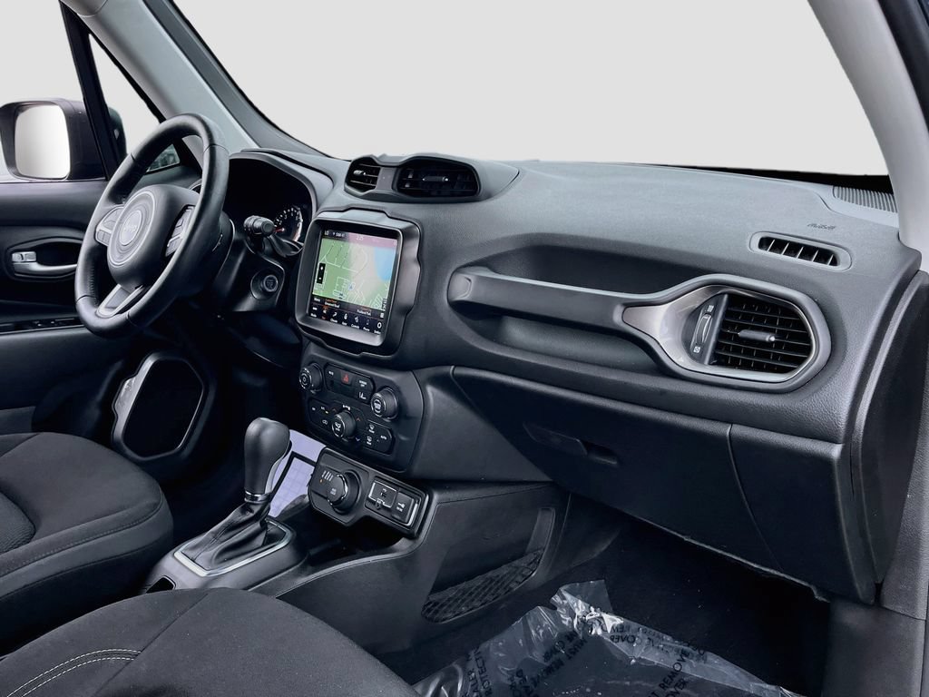 Used 2023 Jeep Renegade Latitude w/ Premium Group AWD/4WD image 28