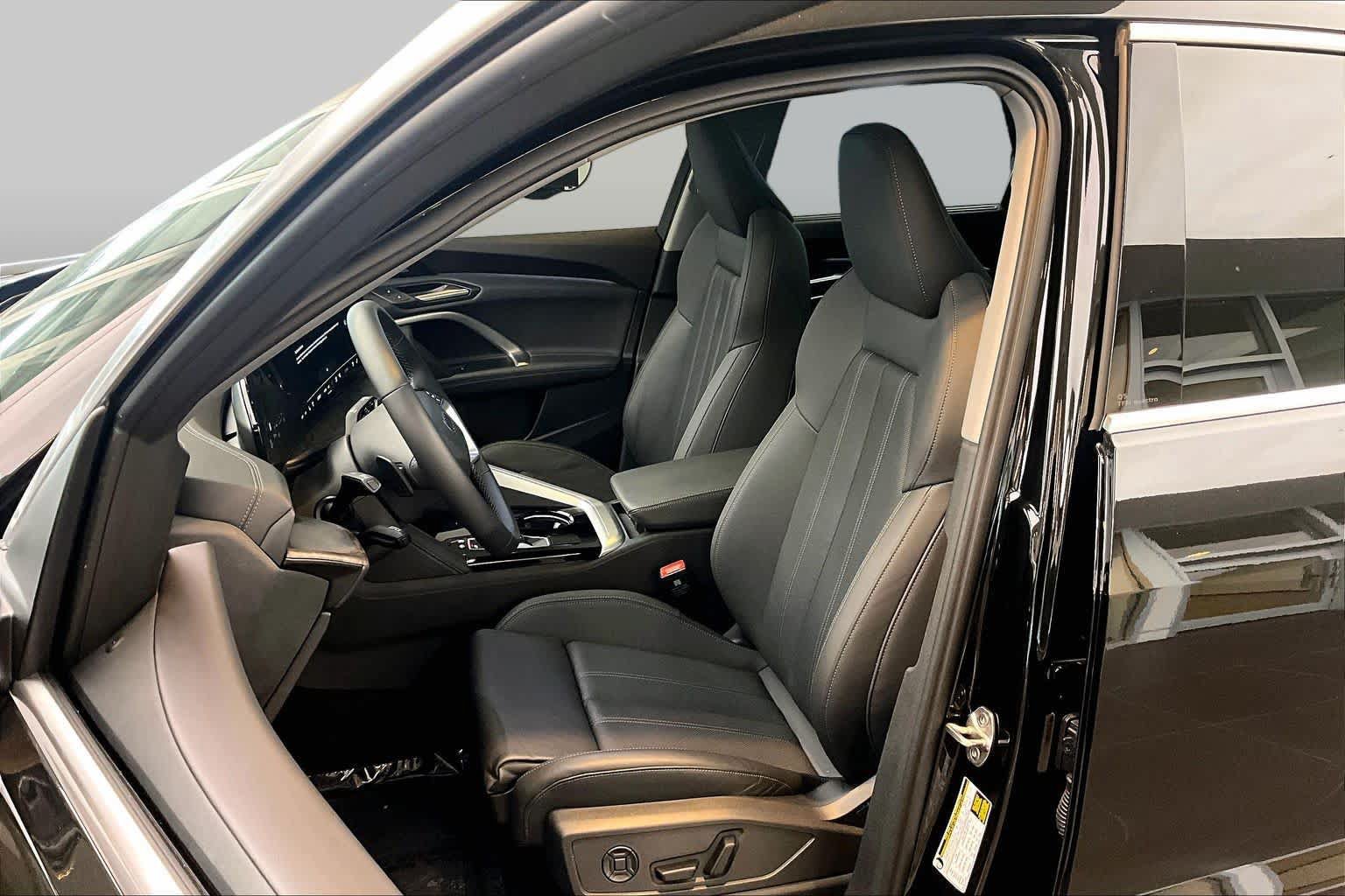 Certified 2025 Audi Q5 Premium AWD/4WD image 7