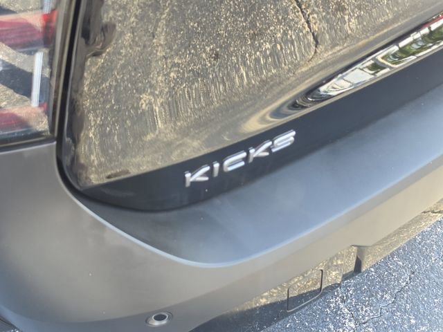 Used 2025 Nissan Kicks SR FWD image 5