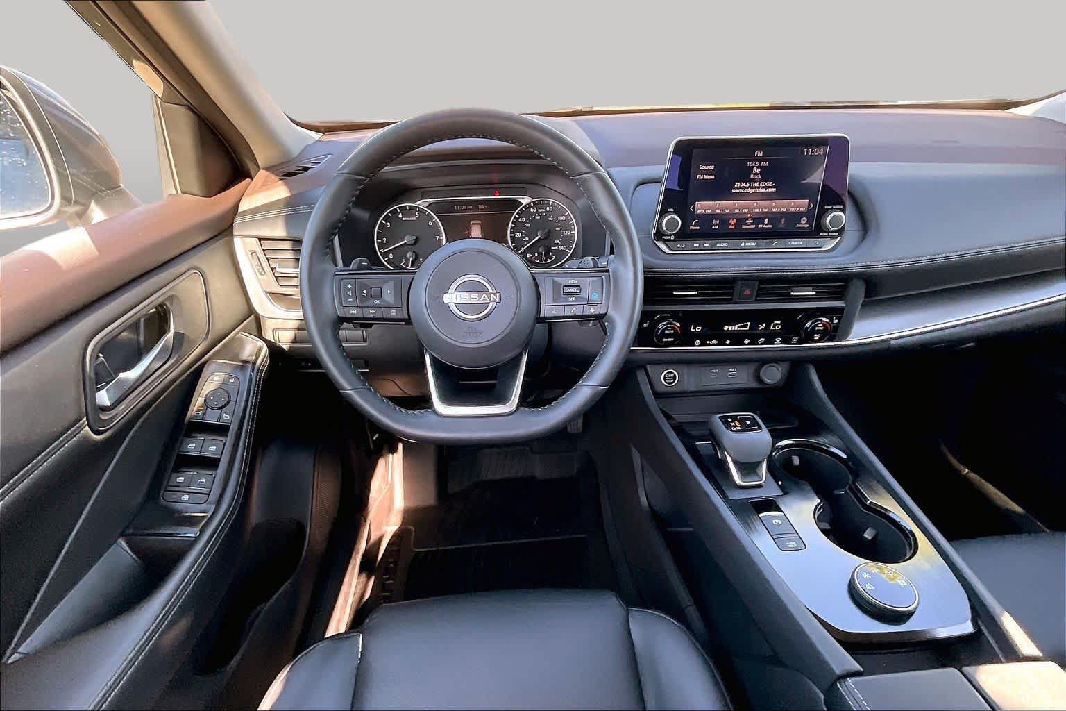 Used 2023 Nissan Rogue SV w/ SV Premium B Package AWD/4WD image 6