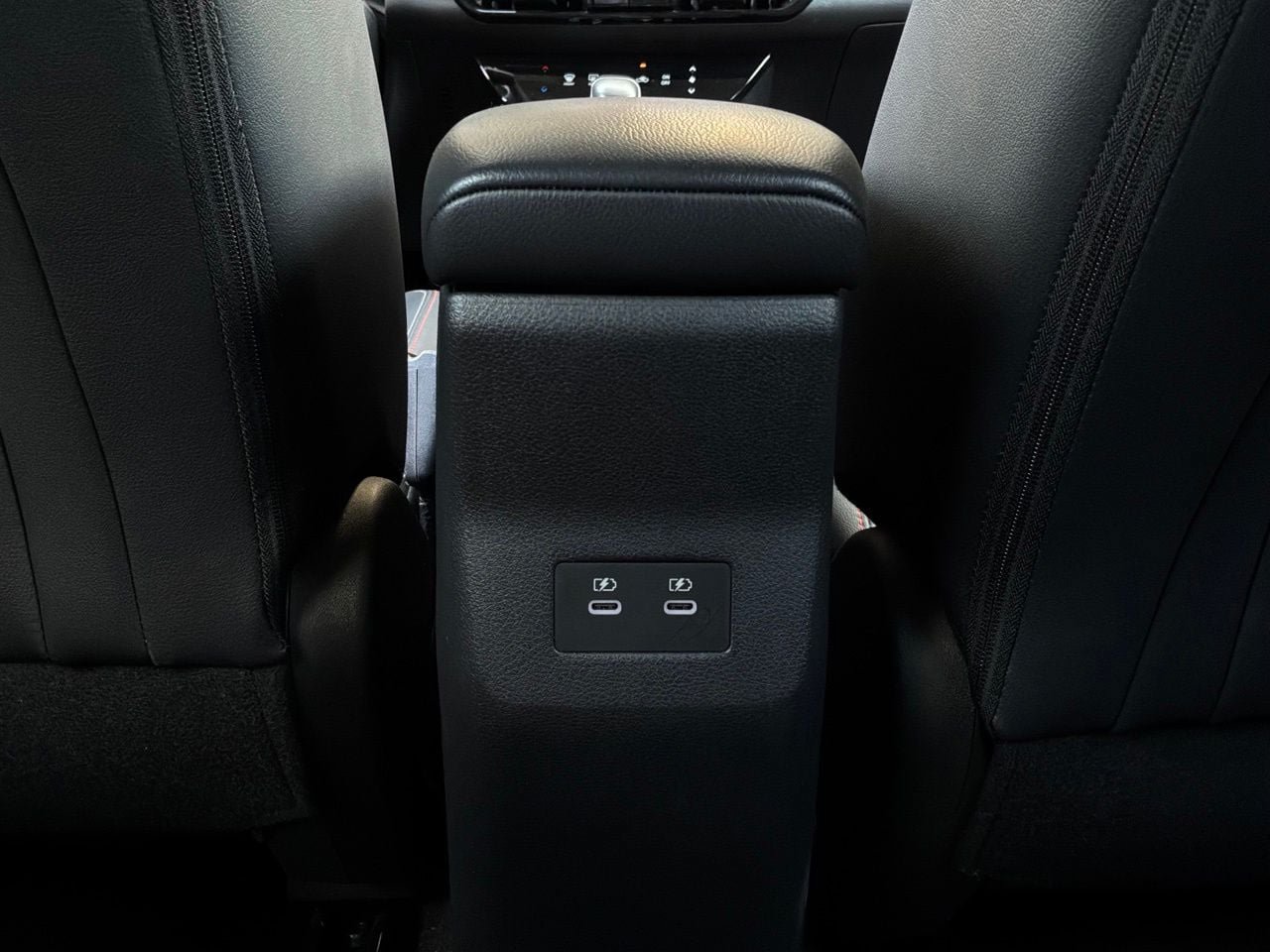 Used 2026 Nissan Kicks SR FWD image 12