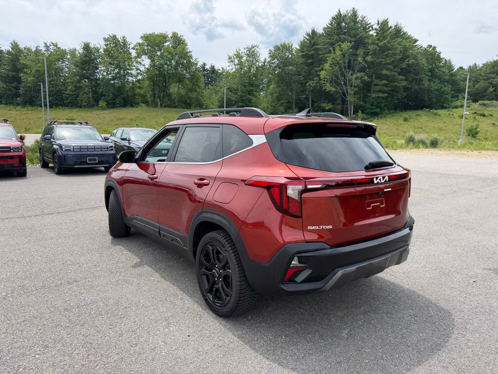 Used 2024 Kia Seltos X-Line AWD/4WD image 2