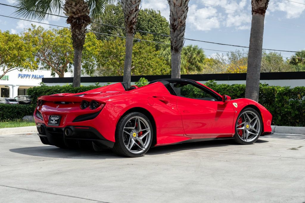Used 2022 Ferrari F8 Tributo image 9