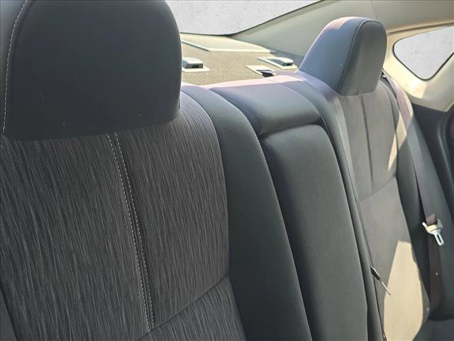 Used 2015 Nissan Sentra SV FWD image 22