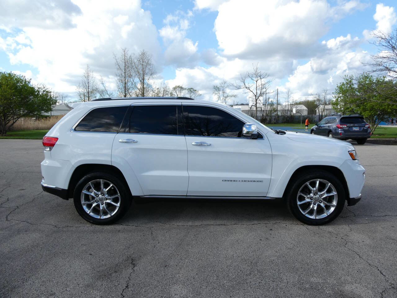 Used 2014 Jeep Grand Cherokee Summit AWD/4WD image 4