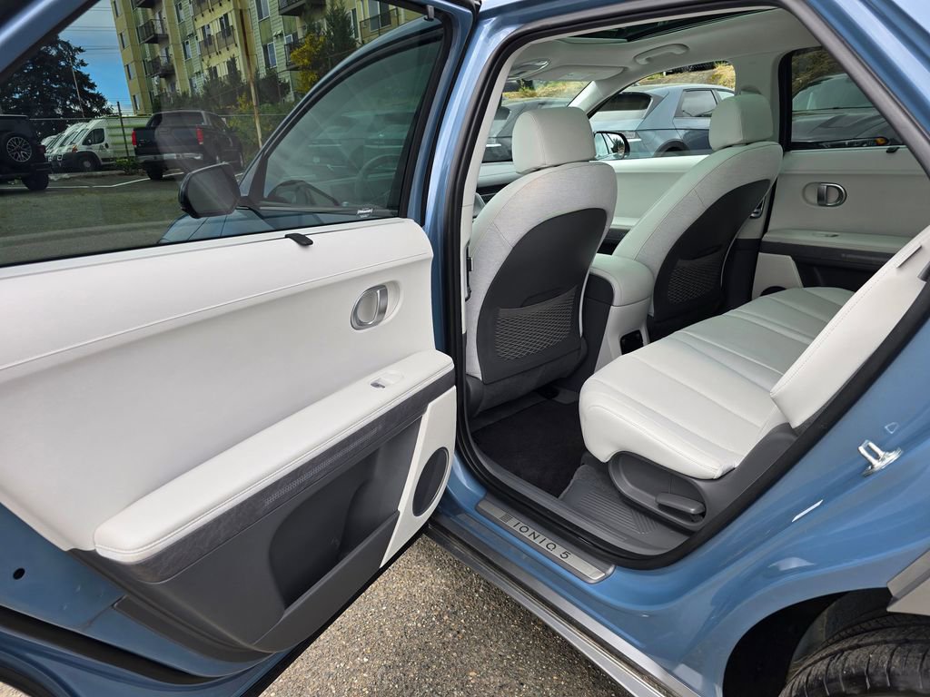 Used 2024 Hyundai Ioniq 5 Limited AWD/4WD image 13