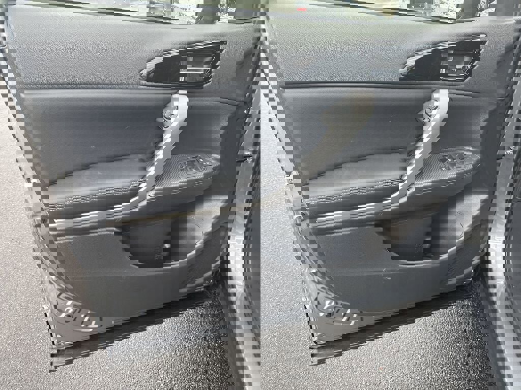 New 2025 Mitsubishi Eclipse Cross SEL image 9