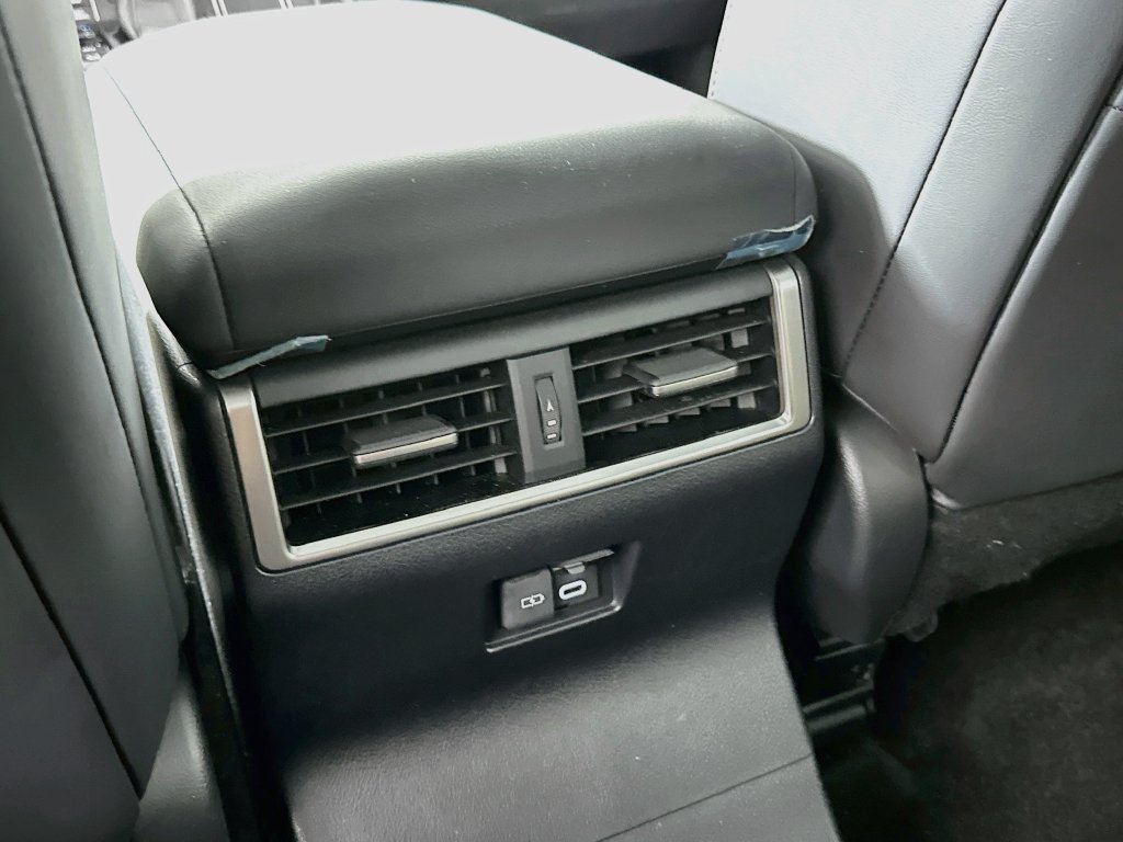 Used 2024 Lexus GX 550 AWD/4WD image 27