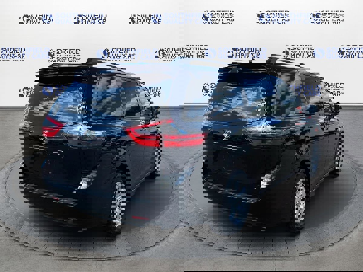 Used 2020 Toyota Sienna LE image 7