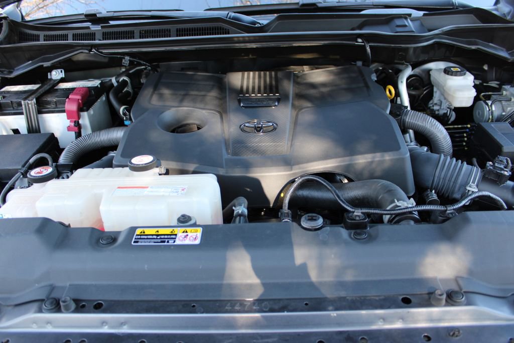 Used 2022 Toyota Tundra Limited image 38