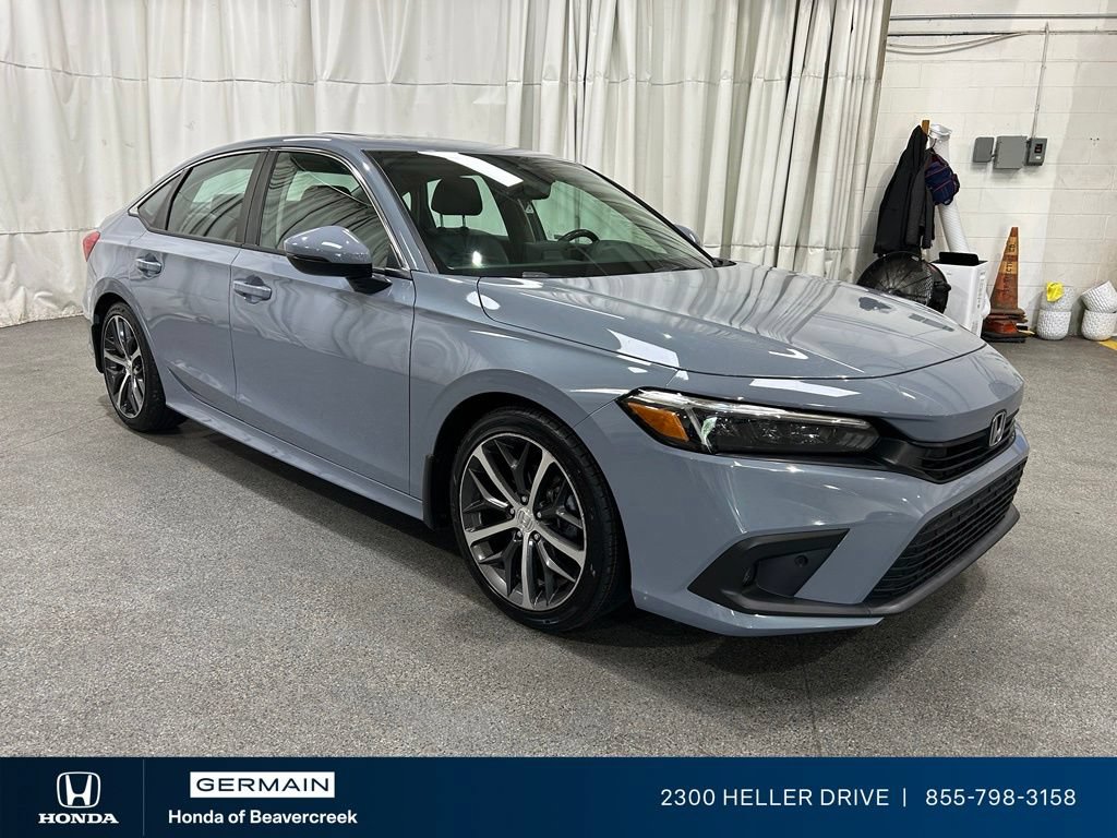 Used 2022 Honda Civic Touring image 1