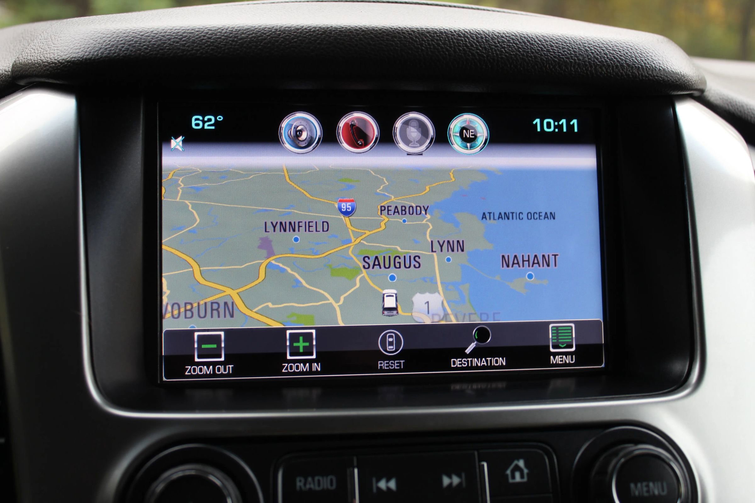 Used 2015 Chevrolet Suburban LT image 40