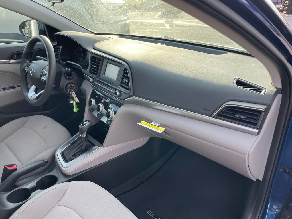 Used 2019 Hyundai Elantra SE image 29