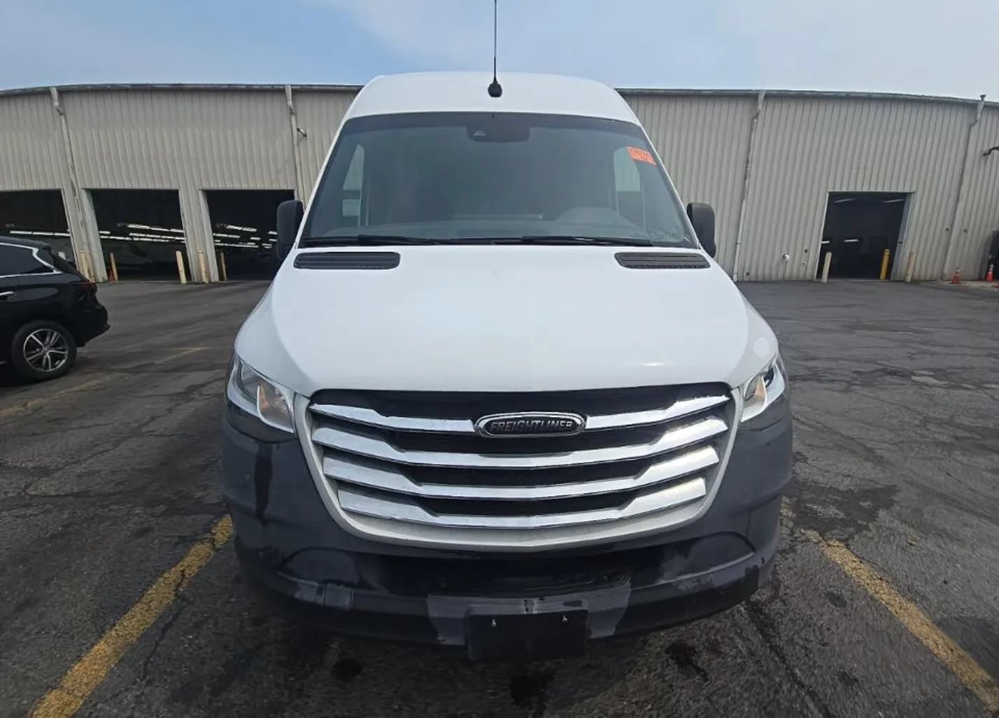 Used 2021 Freightliner Sprinter 2500 RWD image 5