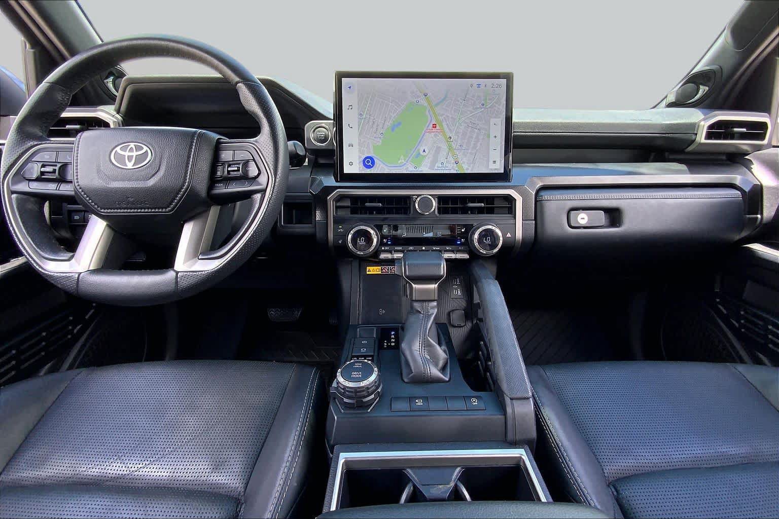 Used 2025 Toyota 4Runner Limited AWD/4WD image 15