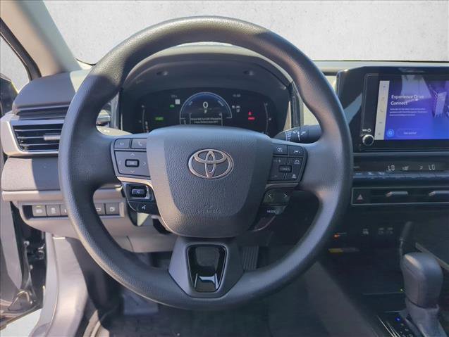 Used 2025 Toyota Camry LE FWD image 29