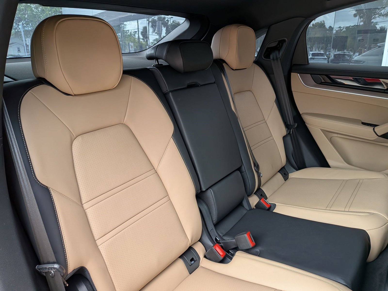 Used 2026 Porsche Cayenne E-Hybrid image 24