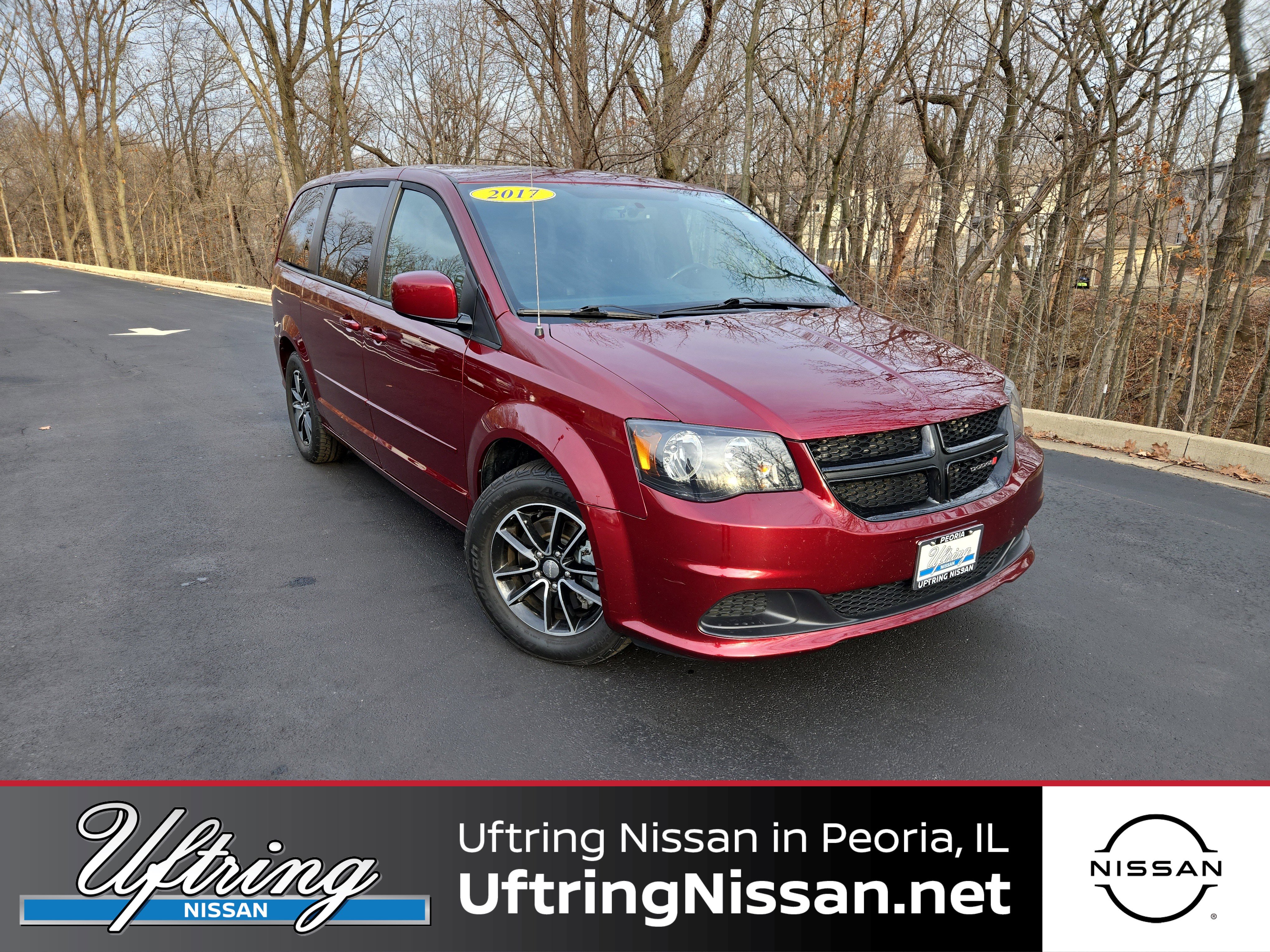 Used 2017 Dodge Grand Caravan SE image 1