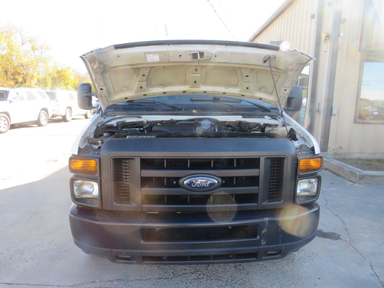 Used 2008 Ford E-250 and Econoline 250 RWD image 30