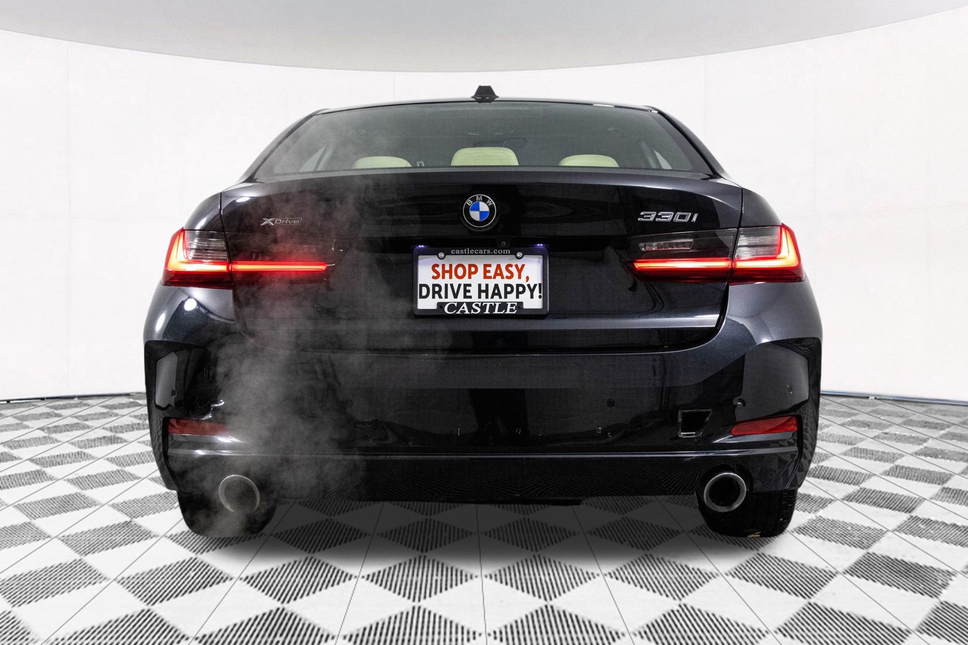 Used 2023 BMW 330i xDrive Sedan w/ Driving Assistance Package image 14