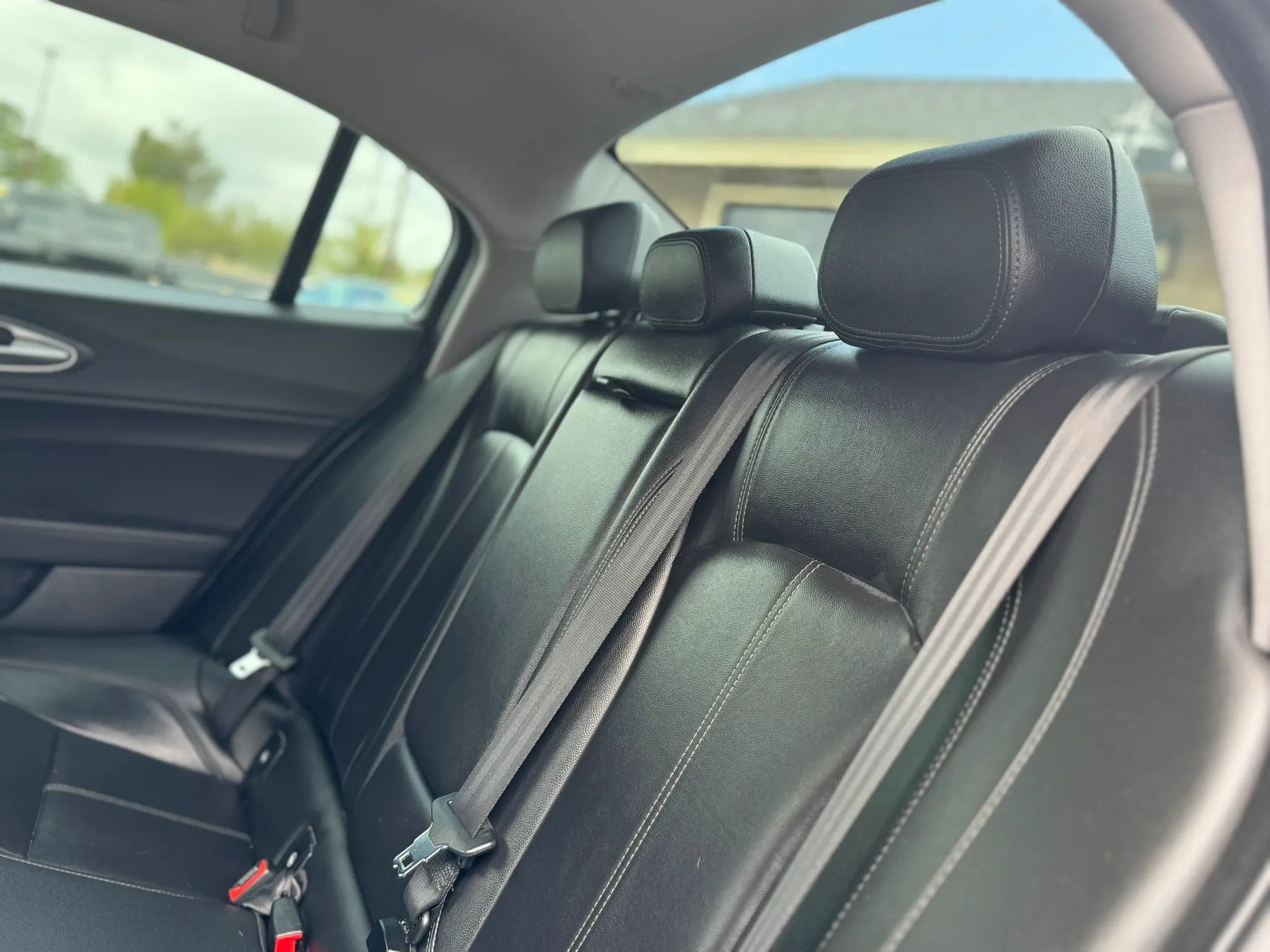 Used 2019 Alfa Romeo Giulia w/ Nero Edizione RWD image 15